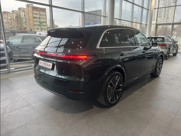 2025 Li Auto (Lixiang) L7 52.3 kWh I Рестайлинг, зелёный