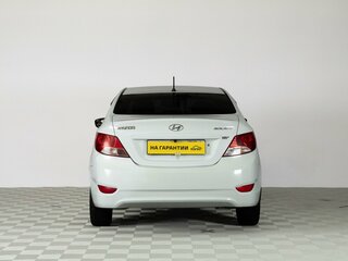 2014 Hyundai Solaris I, белый, 939000 рублей, вид 4