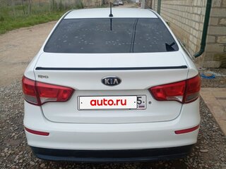 2016 Kia Rio III Рестайлинг, белый, 780000 рублей, вид 5