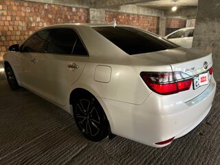 2017 Toyota Camry US Market VII (XV50) Рестайлинг, белый, 2900000 рублей, вид 5