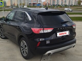 2020 Ford Escape IV, чёрный, 1390000 рублей, вид 4