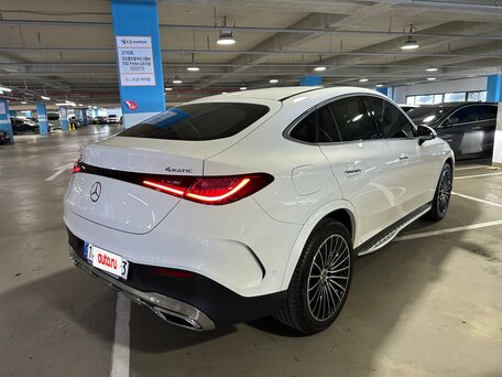 2023 Mercedes-Benz GLC Coupe 300 II (C254), белый, 7720000 рублей, вид 4