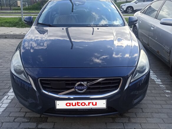 2013 Volvo S60 II, синий, 800000 рублей