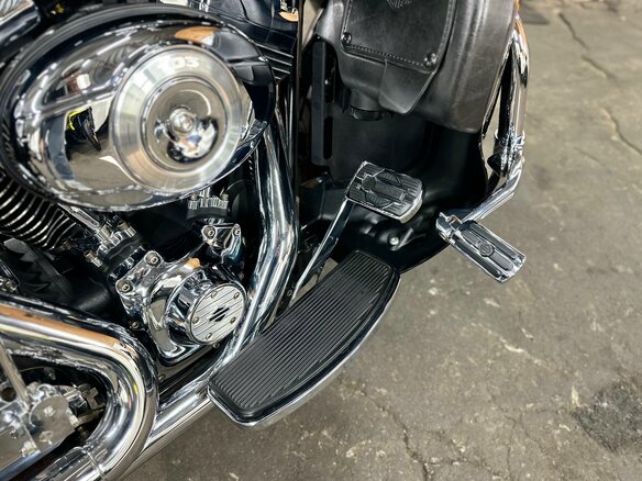 2012 Harley-Davidson Electra Glide, чёрный, 1130000 рублей - вид 22