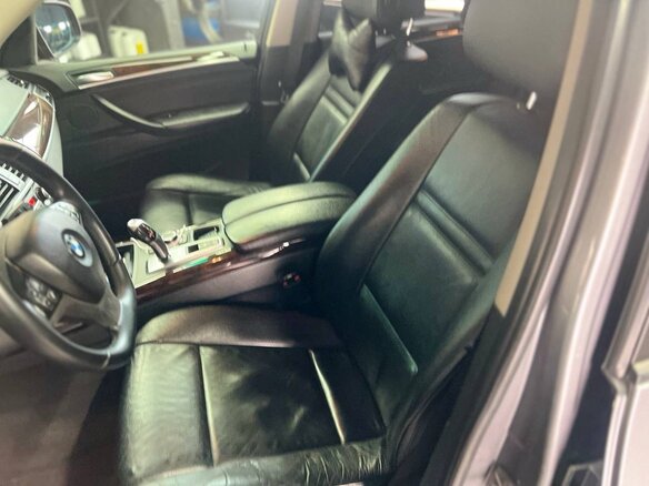 2010 BMW X5 30d II (E70), серый, 1950000 рублей - вид 9