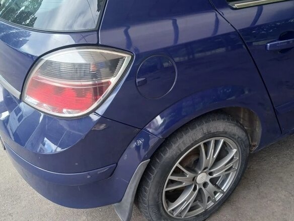 2013 Opel Astra H Рестайлинг, синий, 600000 рублей - вид 9