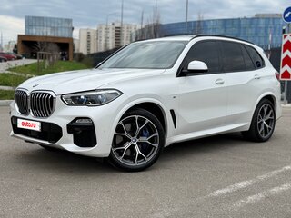 2019 BMW X5 40i IV (G05/G18), белый, 6300000 рублей, вид 1
