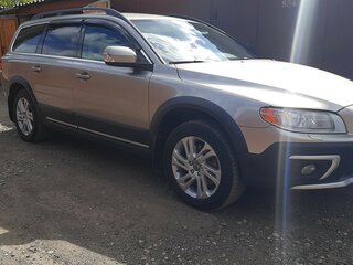 2014 Volvo XC70 II Рестайлинг, бежевый, 1699000 рублей, вид 3