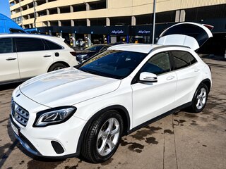 2018 Mercedes-Benz GLA 250 I (X156) Рестайлинг, белый, 2200000 рублей, вид 1