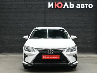 2014 Toyota Camry VII (XV50), белый, 1400000 рублей, вид 2