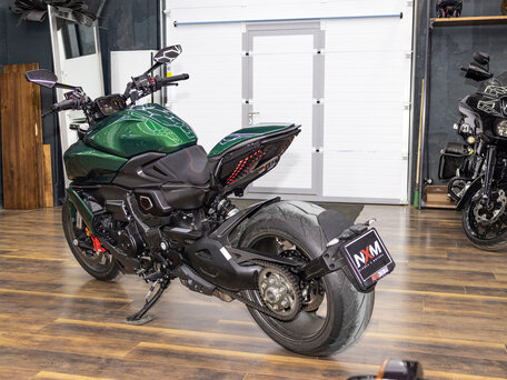 2026 Ducati Diavel V4, зелёный, 6490000 рублей, вид 3