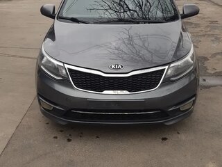 2015 Kia Rio III Рестайлинг, серый, 980000 рублей, вид 1