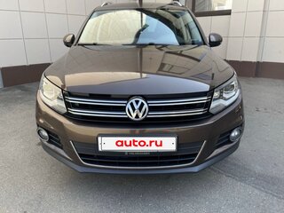 2016 Volkswagen Tiguan I Рестайлинг, коричневый, 1950000 рублей, вид 1