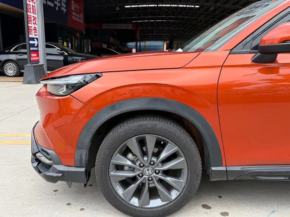 2023 Honda Vezel II, оранжевый, 1630000 рублей - вид 7