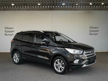 2017 Ford Kuga II Рестайлинг, чёрный, 1549000 рублей, вид 3