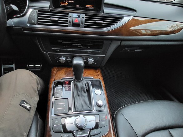 2015 Audi A6 IV (C7) Рестайлинг, чёрный, 1500000 рублей - вид 17