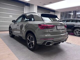 2026 Audi Q3 45 TFSI II (F3), серый, 5290000 рублей, вид 3
