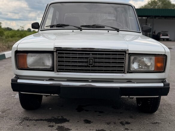 2005 Lada (ВАЗ) 2107, белый, 257000 рублей