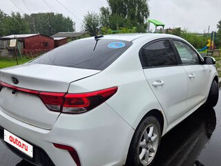 2018 Kia Rio IV, белый, 1000000 рублей, вид 3