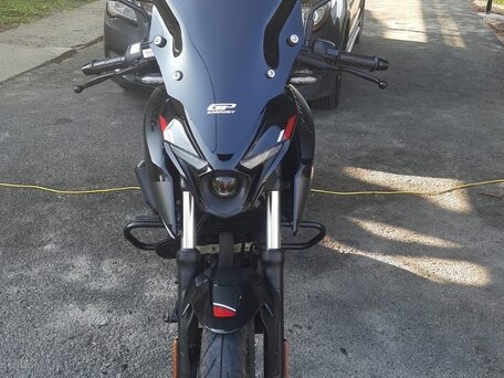2023 Bajaj Pulsar N250, чёрный, 320000 рублей, вид 5