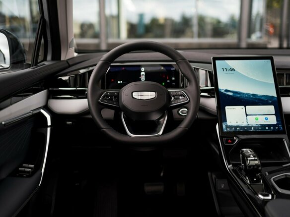 2026 Geely Atlas II, серебристый, 4229990 рублей - вид 10