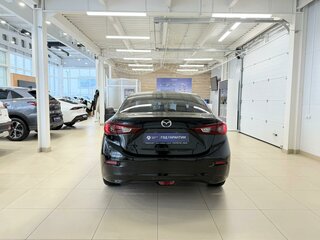 2017 Mazda 3 III (BM) Рестайлинг, чёрный, 1799999 рублей, вид 5