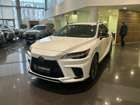 Lexus RX V