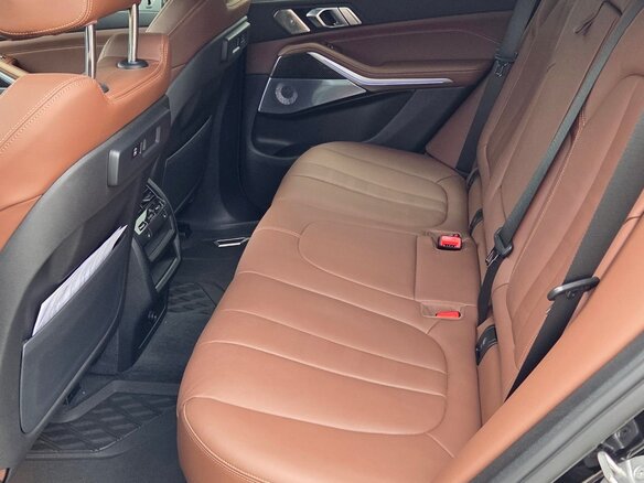 2022 BMW X5 40i IV (G05/G18), чёрный, 10810000 рублей - вид 29