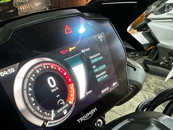 2021 Triumph Speed Triple, чёрный, 1390000 рублей - вид 38