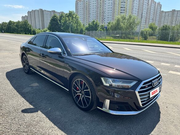 2021 Audi S8 IV (D5), коричневый, 10500000 рублей - вид 22