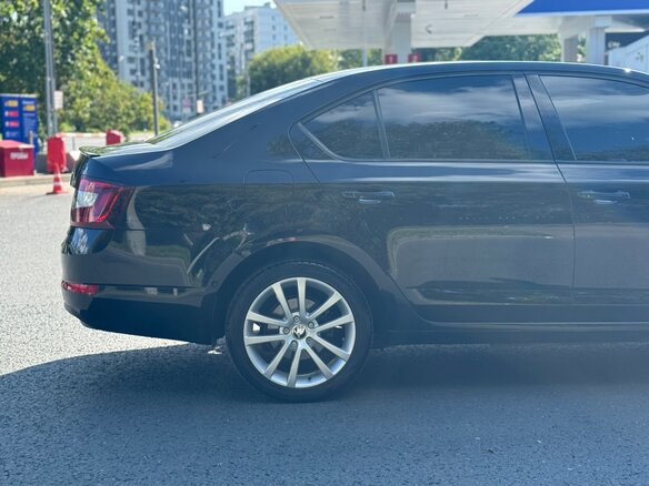 2014 Skoda Octavia III (A7), чёрный, 1470000 рублей - вид 10