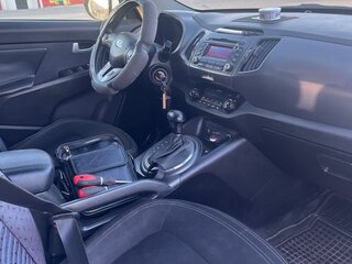 2011 Kia Sportage III, белый, 900000 рублей, вид 5