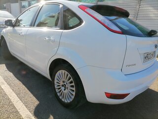 2010 Ford Focus II Рестайлинг, белый, 950000 рублей, вид 4