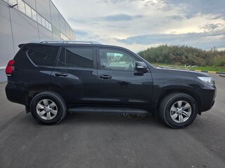 2018 Toyota Land Cruiser Prado 150 Series Рестайлинг 2, чёрный, 4700000 рублей, вид 2