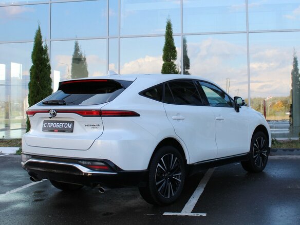 2022 Toyota Venza II, белый, 3400000 рублей - вид 5