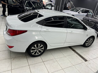 2015 Hyundai Solaris I Рестайлинг, белый, 1150000 рублей, вид 3