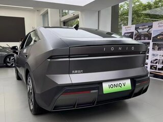 2026 Hyundai IONIQ V, серый, 4350389 рублей, вид 4