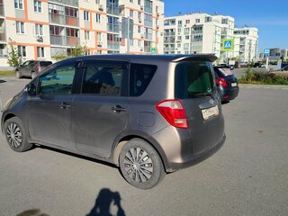2006 Toyota Ractis I, серый, 550000 рублей, вид 4