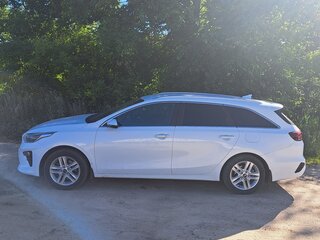 2021 Kia Ceed III, белый, 2385000 рублей, вид 3