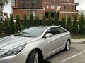 2011 Hyundai Sonata VI (YF), серебристый - вид 3