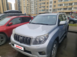 2012 Toyota Land Cruiser Prado 150 Series, серебристый, 3500000 рублей, вид 3