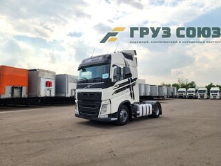 2017 Volvo FH, белый, 6290000 рублей, вид 2