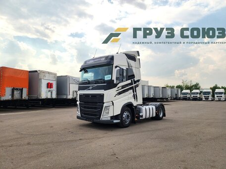 2017 Volvo FH, белый, 6290000 рублей, вид 2