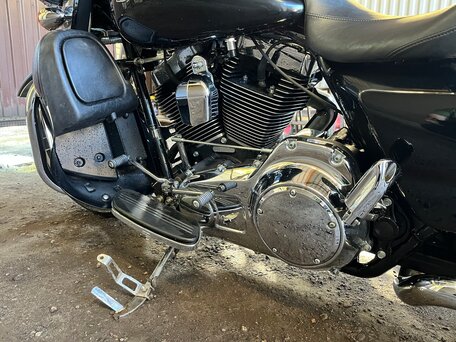 2014 Harley-Davidson Street Glide, чёрный, 1400000 рублей, вид 2