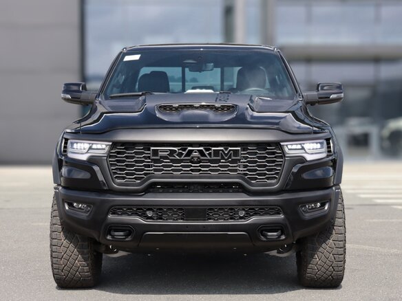 2026 Ram 1500 RHO V Рестайлинг, чёрный - вид 8