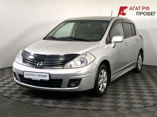 Nissan Tiida I