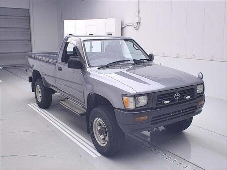 Toyota Hilux V