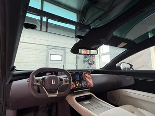 2024 Avatr 12, серый, 5600000 рублей, вид 5