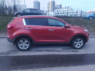2013 Kia Sportage III, оранжевый, 900000 рублей, вид 4