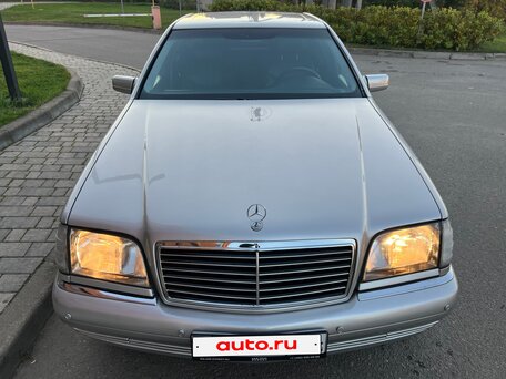 1998 Mercedes-Benz S-Класс 320 III (W140) Рестайлинг, серебристый, 1285000 рублей, вид 1